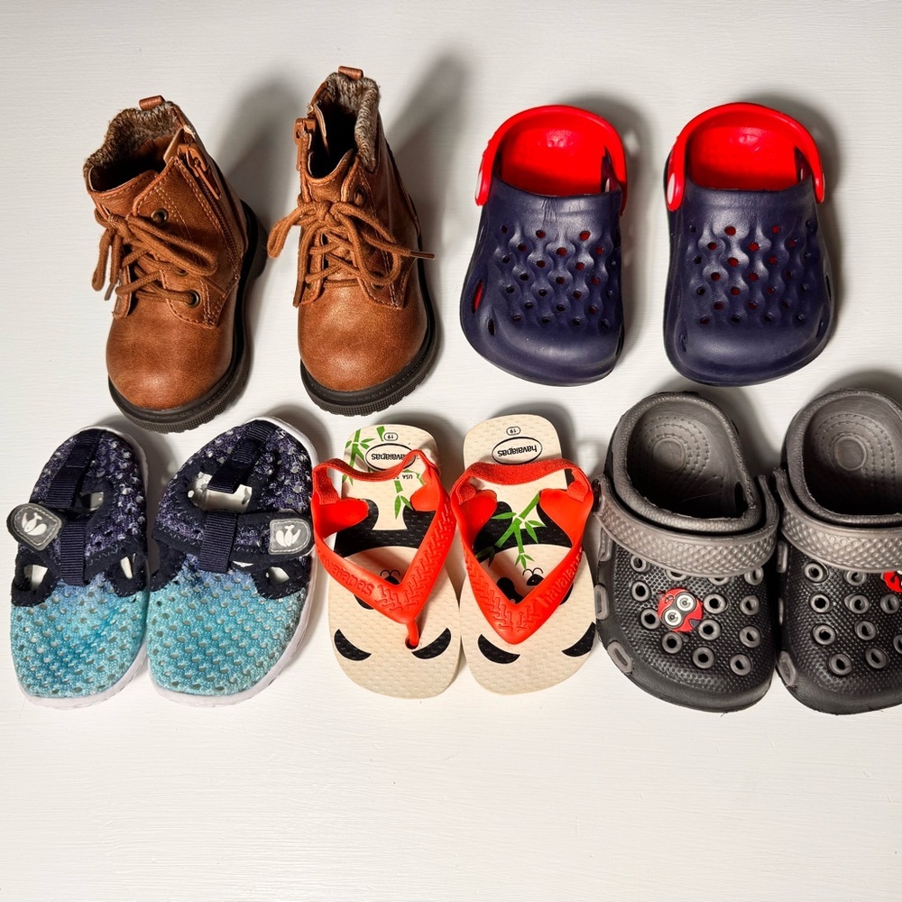 Wonder Nation Brown Kids Boots and 4 other shoes baby/toddler bundle of 5‎